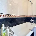 Apartman Schoene Radazul Meerblick By Interhome